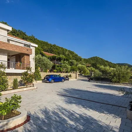 Svinjista Villa